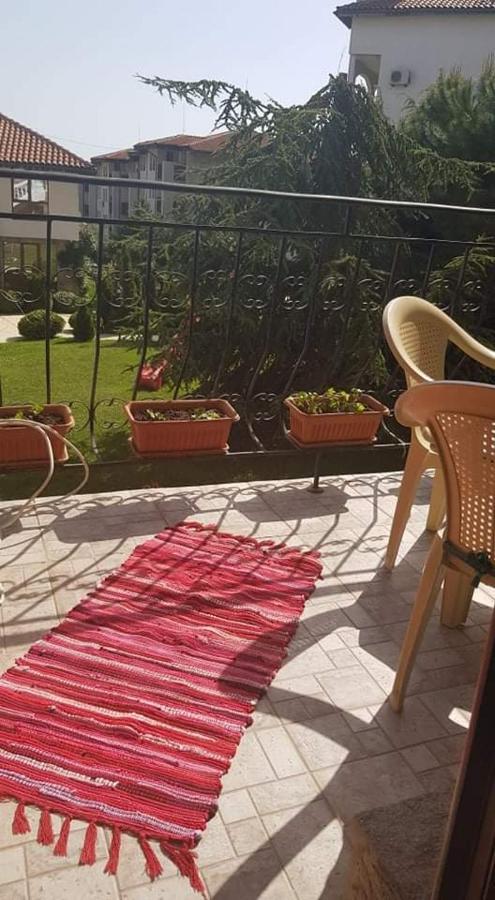 Триумф Холидей Вилидж Свети Влас Exterior foto