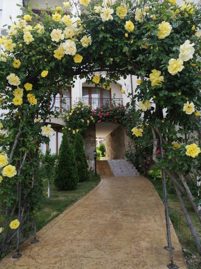 Триумф Холидей Вилидж Свети Влас Exterior foto